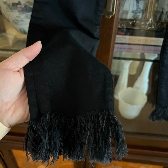 FRAME All high rise skinny black jeans with distressed hem - Picture 2 of 4